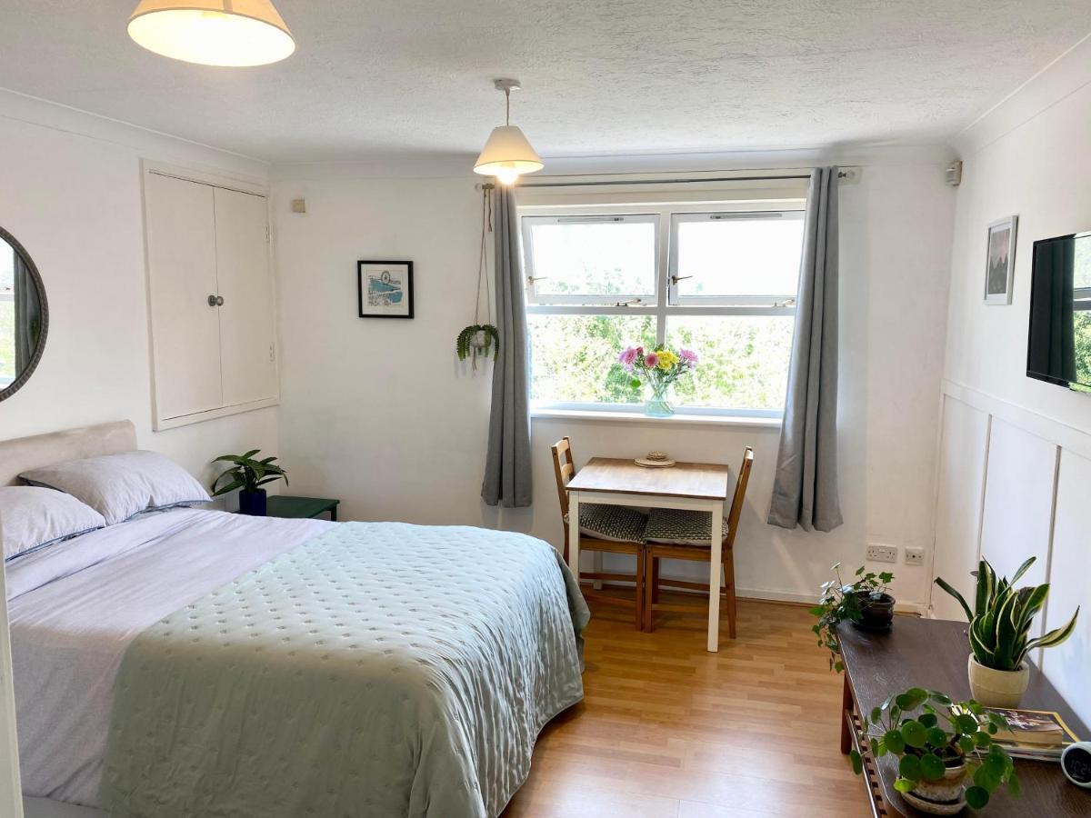 Bright And Comfortable Studio Apartment London Ngoại thất bức ảnh